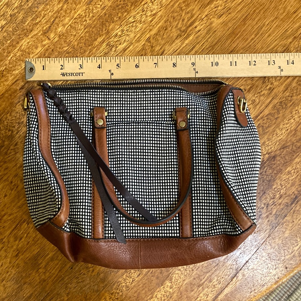 Fossil purse